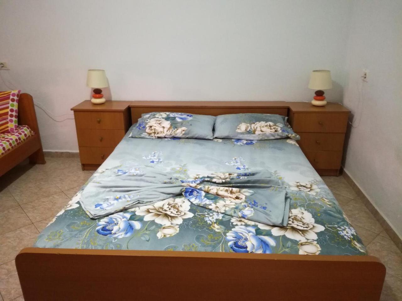 Jonny Guesthouse クサミル エクステリア 写真