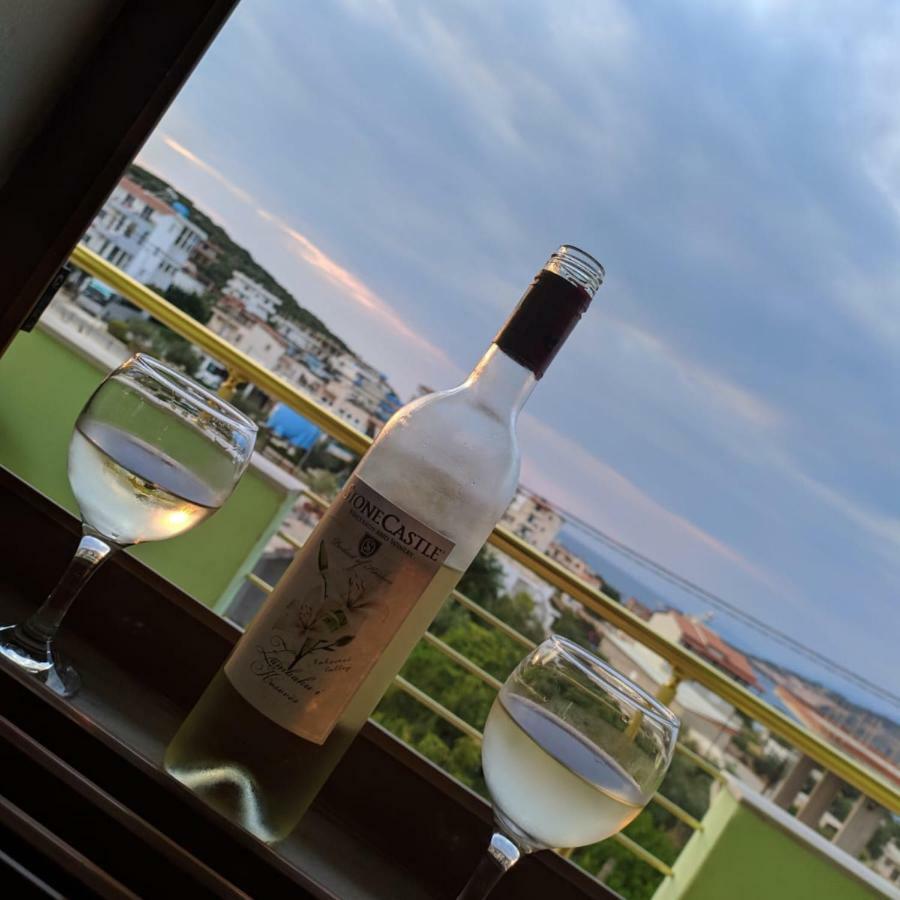 Jonny Guesthouse クサミル エクステリア 写真